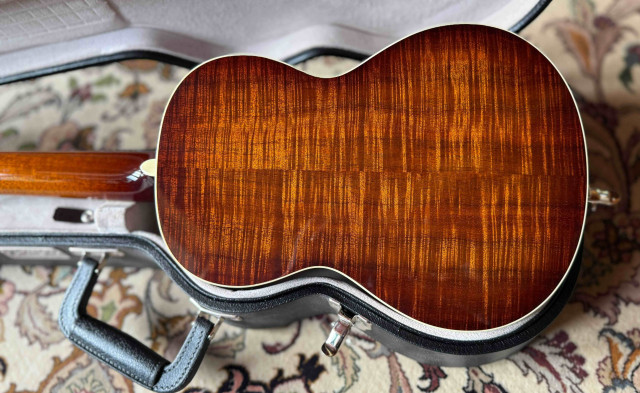 collings uke-1905.jpeg