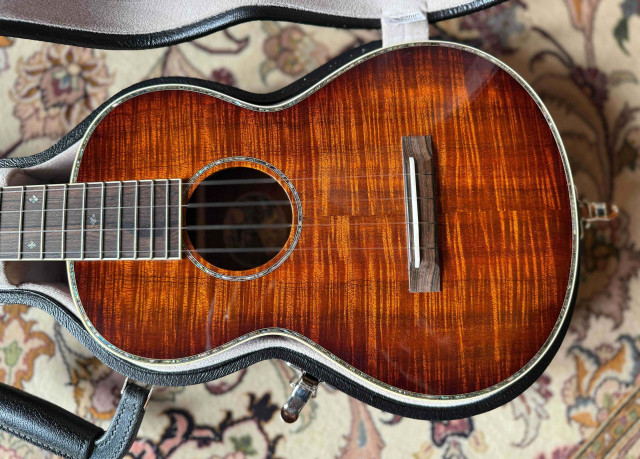 collings uke-1902.jpeg